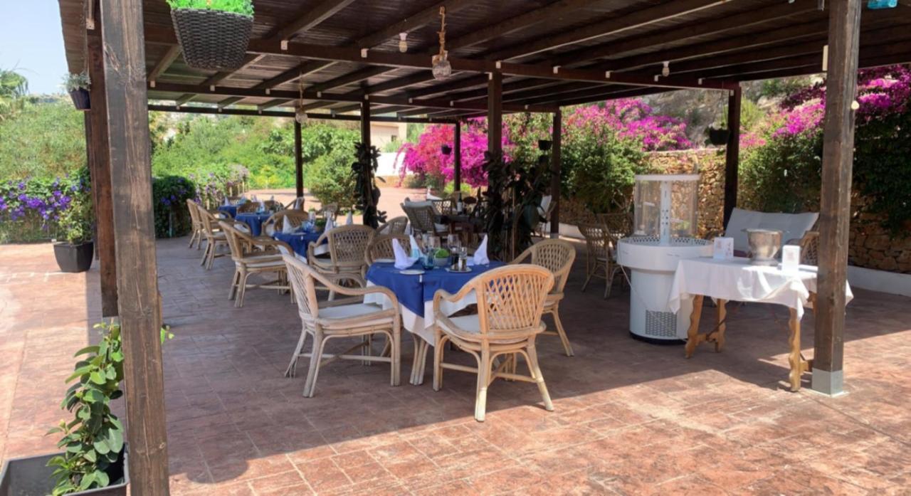 בניסה Hotel Restaurant Baladrar מראה חיצוני תמונה