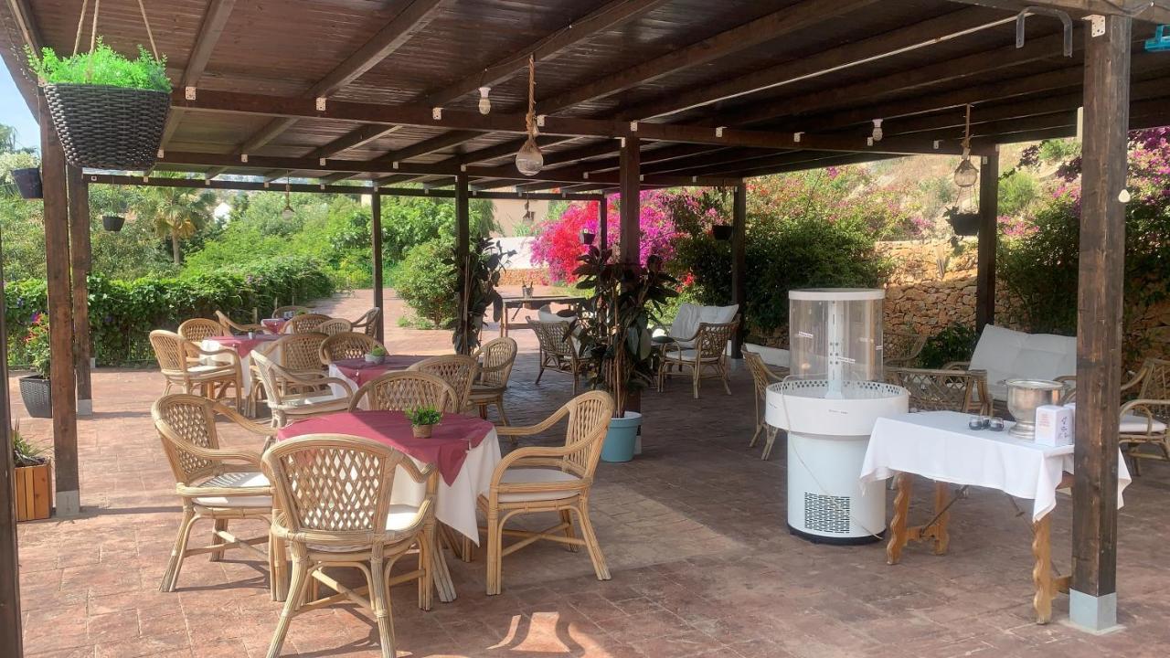 בניסה Hotel Restaurant Baladrar מראה חיצוני תמונה